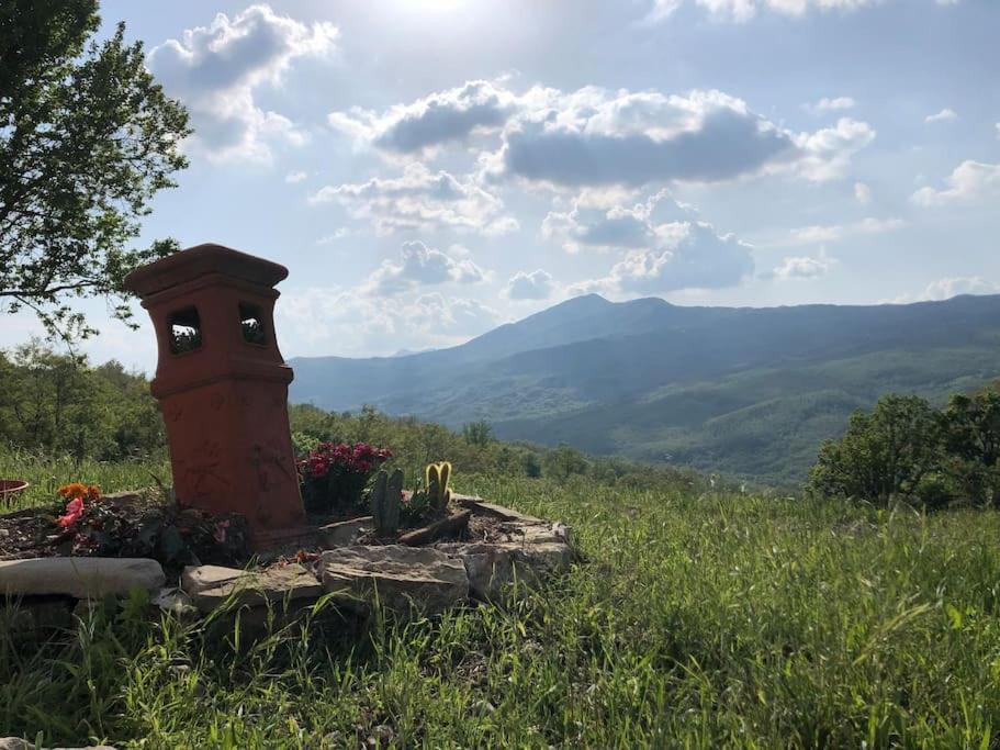 Willa La Casa Sulla Collina Varsi Zewnętrze zdjęcie
